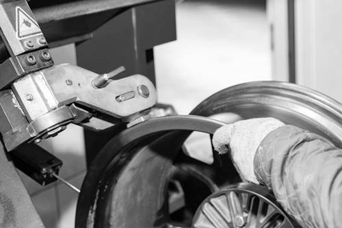 Alloy wheel repair straightening and welding